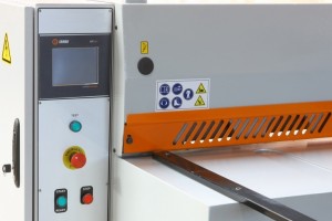 Detalle pantalla táctil CBM 1403