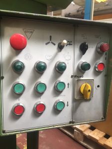 Cuadro de mandos de rectificadora tangencial Hidroprecis RSP 600