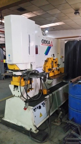 Cizalla punzonadora GEKA HYD 220/S