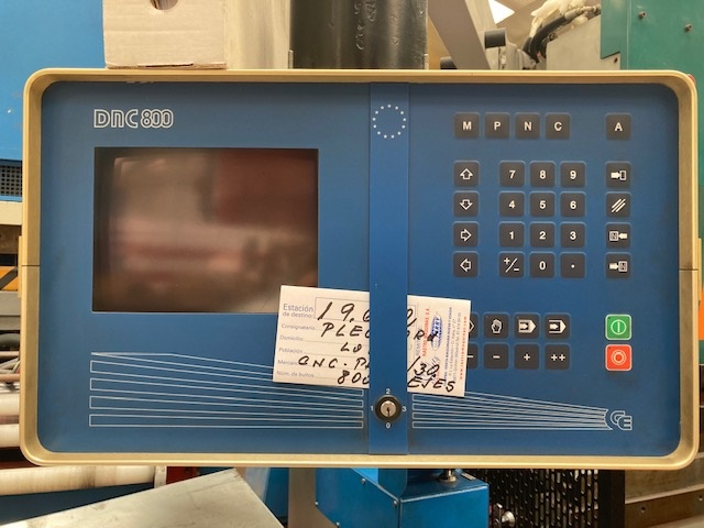 Control numérico para plegadora Cybelec DNC 800